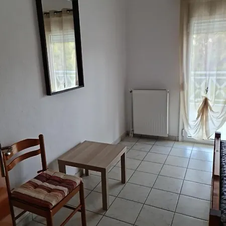 4 Apartment *